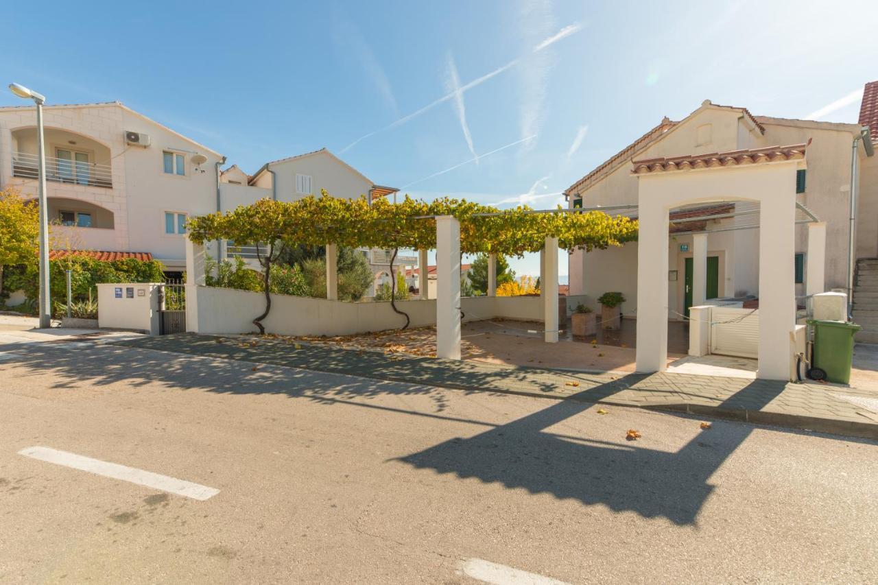 Apartments Lux Bol Exterior foto